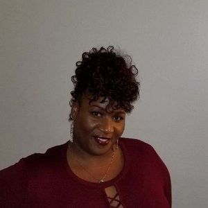 Meet your Posher, Lakisha